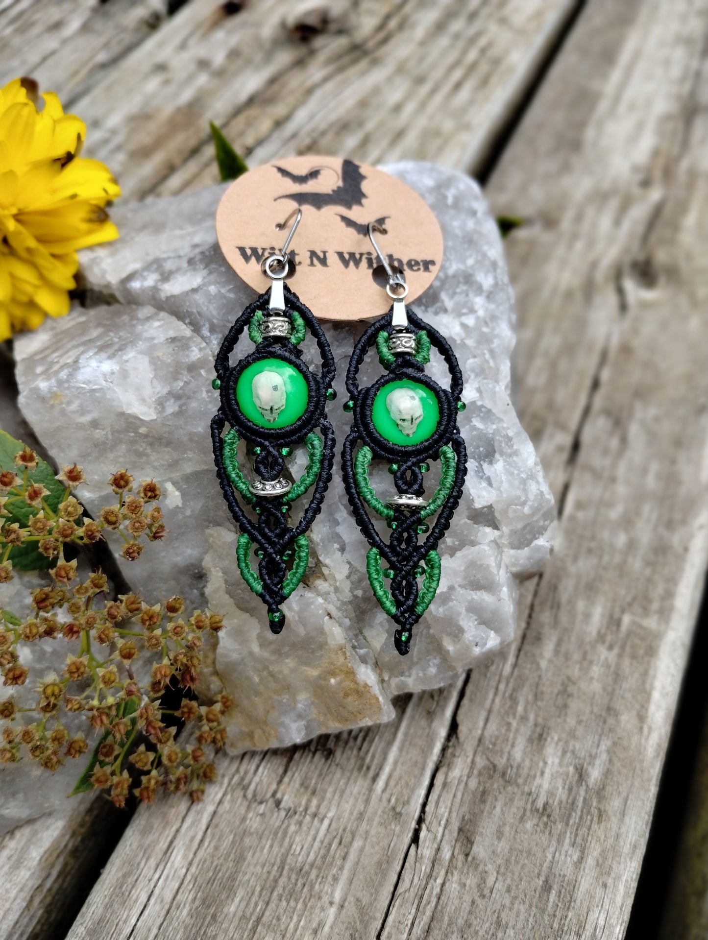 Grey Alien Dangle Earrings (Glow in the Dark)