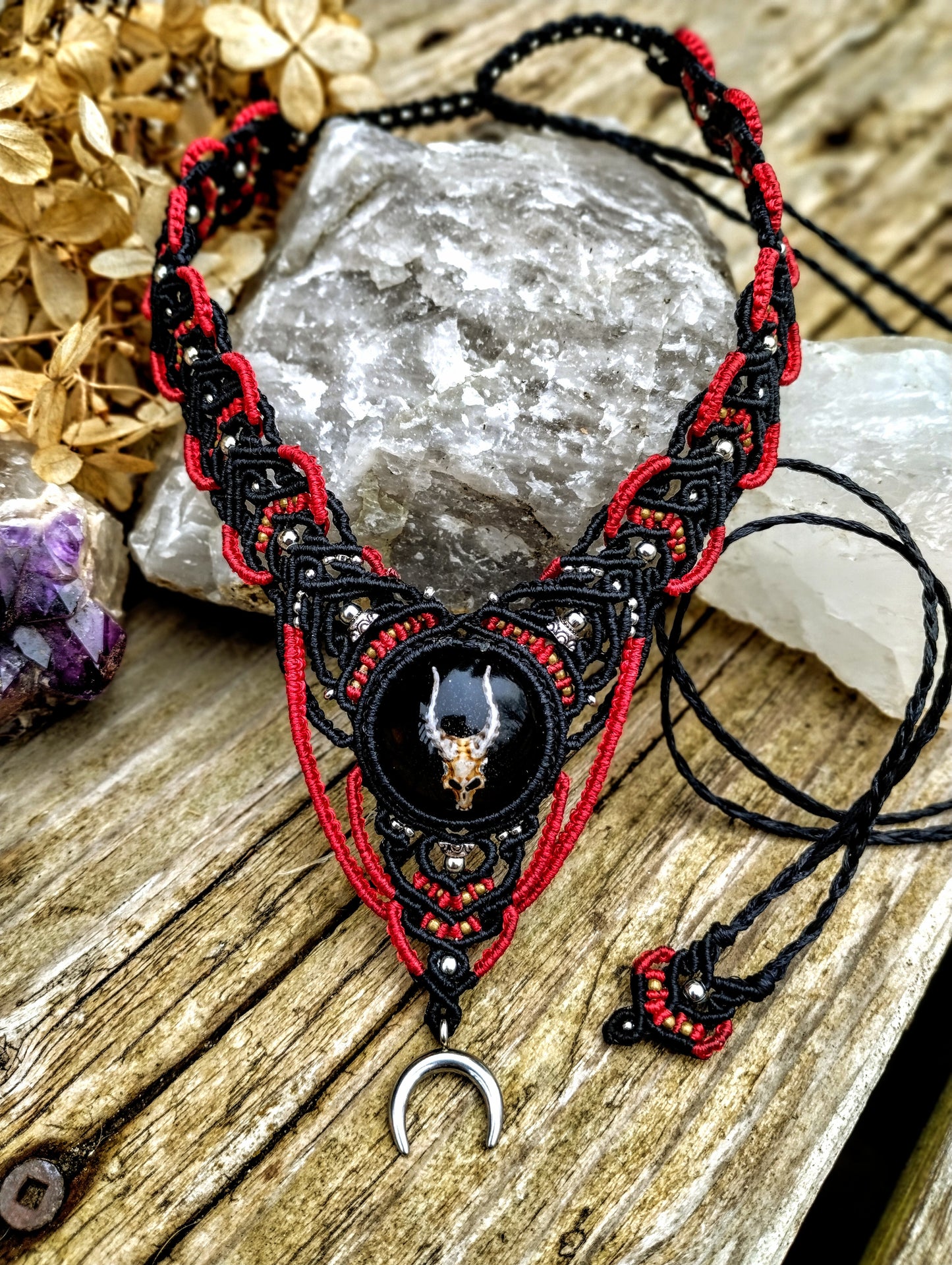 Animal Skull Adjustable Choker (Red/Black)