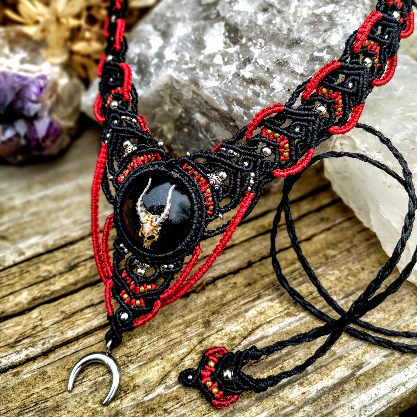 Animal Skull Adjustable Choker (Red/Black)